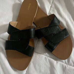 Quince Black Leather Sandals